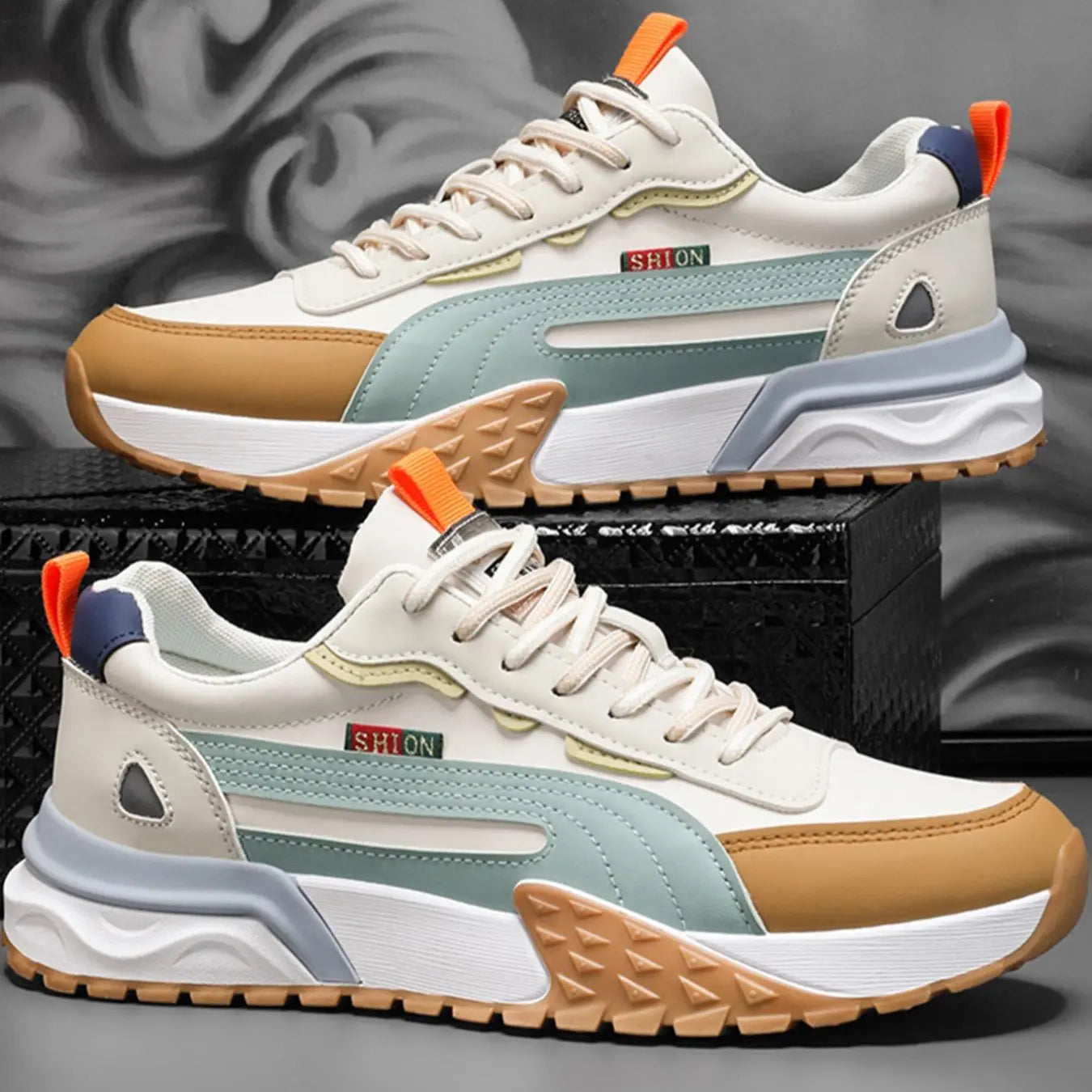 Casual sneakers